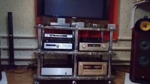 Accuphase DC-300 + Accuphase P-700 + B&W 802 nautilus.
