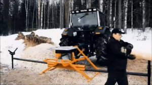 Снятие коры с бревна. Окорочный станок на заказ