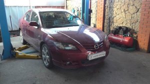 Замена свечей зажигания на Mazda 3  2,3  Мазда 3  2005 года