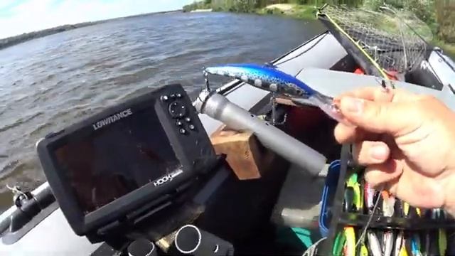 Рыбалка на оке троллингом.Окские крокодилы гнут спиннинг