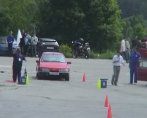 III этап Чемпионата Молдовы по автослслоаму, Кишинёв, 04 июня 2006 года, заезды участника №08