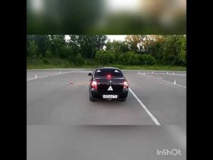 Автодром (разворот в ограниченном пространстве)