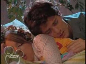 Flor-icienta -  Flor decide olvidar a Max