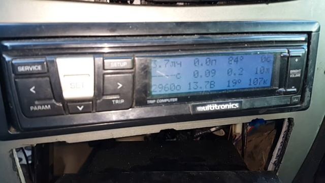 После промывки радиатора . открытый капот смотреть онлайн