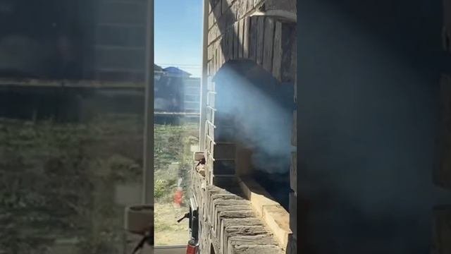 Чтооо? Сквозняк в помещении, как это возможно???