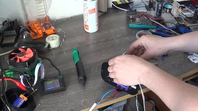 Ужасный сабвуфер в картонном коробе . Pioneer A808 1300 Ватт смотреть онлайн