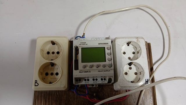 Программируемое реле для продления жизни батареи ноутбука.