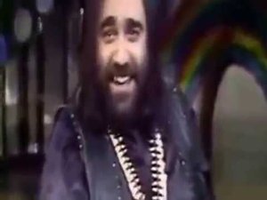 "From SOUVENIRS to SOUVENIRS"with lyrics.