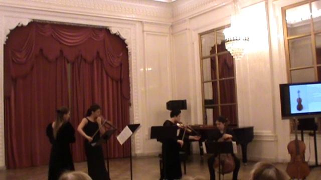 В.А. Моцарт Дивертисмент для флейты и струнного трио смотреть онлайн