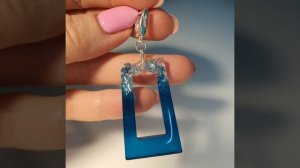 35. Серьги цвета морской волны с серебряной поталью  из эпоксидной смолы