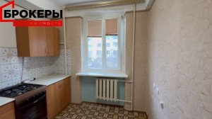 Купить квартиру в Севастополе. Продажа однокомнатной квартиры 29.5 на проспекте Генерала Острякова.