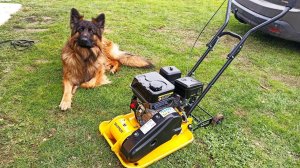 Первый опыт использования виброплиты. Skiper C90L-WM Loncin LC200F. Распаковка. Борьба с кротом.