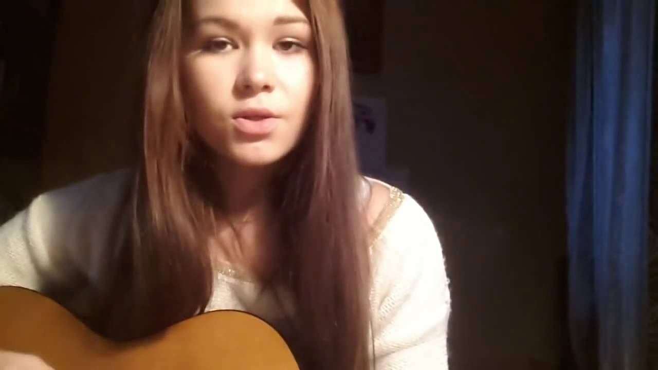 Русский кавер set fire to the rain. Круто поет девушка. Она круто поет. Белодух. Она круто поет.