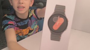 распаковка умных часов Samsung Galaxy Watch7