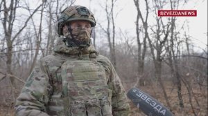 Штурмовик пошел напролом в дом, где нацисты, прикрываясь заложником, отстреливались от российских ВС