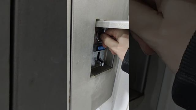 КАК ПОМЫТЬ АВТО ЗА 100₽ ?!! #авто #автомойка #самомойка #янаучувас #транспорт #лайфхаки #автосервис