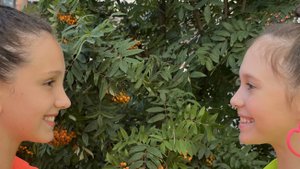 "Мечты о лете" - дуэт "РиКи"
Васькова Маргарита, Миронова Кира