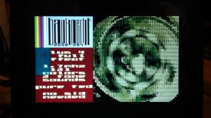 PL 8006 8" TFT LCD Color TV with a Commodore Plus4 demo