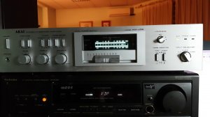 Test Akai AM-U02