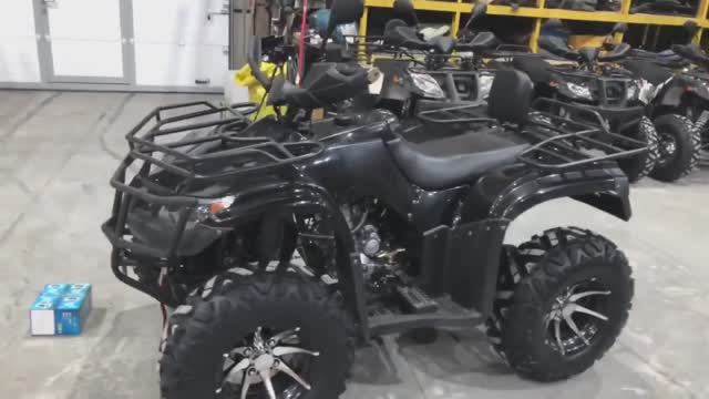 Квадроцикл с карданным приводом Hummer 250