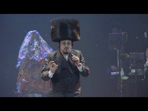 Lipa Schmeltzer Live At The “Neshoma Flam” Concert