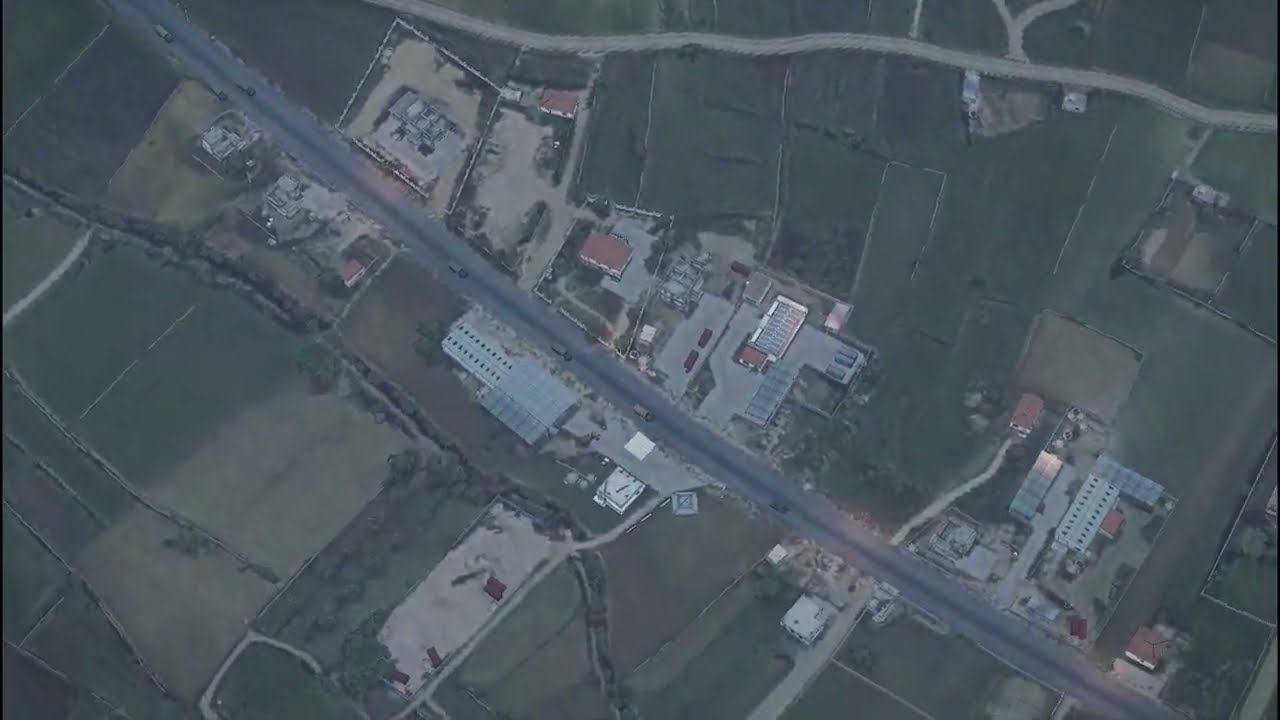 TB2 Drone having fun with Russian logistics convoy | Arma3:MilSim смотреть онлайн