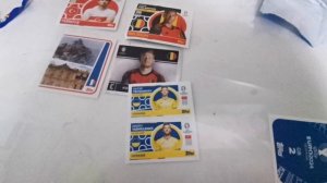 продолжение 1 пака-открытие карточки с футболистами.