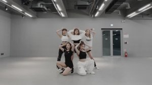 ITZY (있지) - 'DALLA DALLA (달라달라) (2020 ver.)' dance practice mirrored