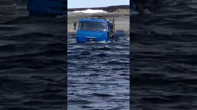 Штурм реки на КАМАЗе. Камчатка смотреть онлайн