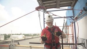 Эвакуация при аварийной ситуации на нефтяной вышке. Самоспас УЭВР