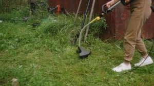 Электрический триммер HUTER GET-1000S в работе