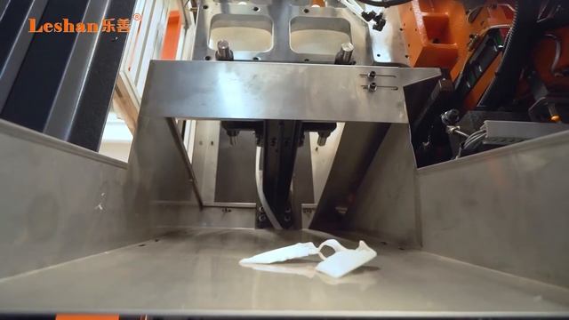 Leshan Two Cavities Automatic Hydraulic Extrusion Blow Molding Machine For 5L Oil Bottle 37s