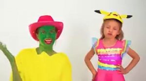 Funny Dance with Fruits! - Video Collection for Kids