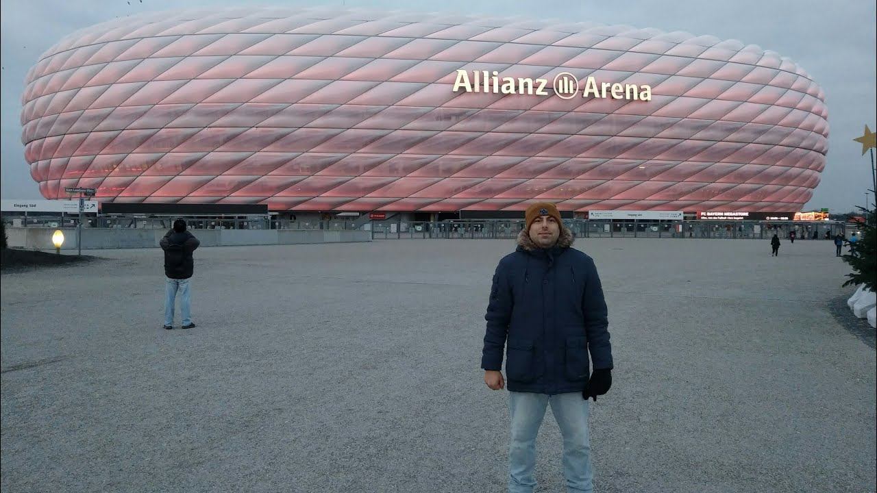 Fan shop Bayern. Фан магазин Бавария Мюнхен. Альянц Арена. Bayern München. Allianz Arena