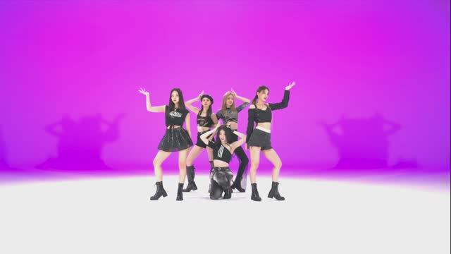 ITZY (있지) - 'Blah Blah Blah' dance practice mirrored