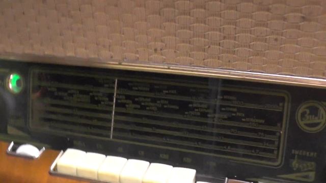 Радиоприемник Октава с ФМ смотреть онлайн