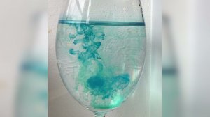 Залипательное видео краски под водой | Very nice  watercolor paint in water