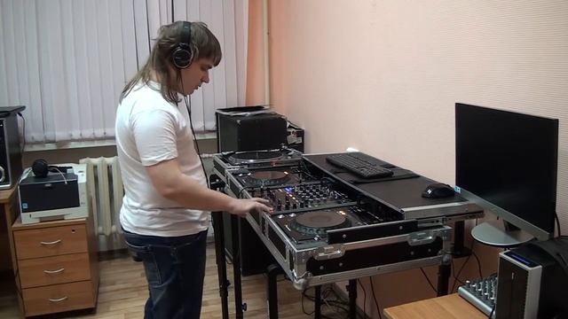 подготовка к дискотеки смотреть онлайн