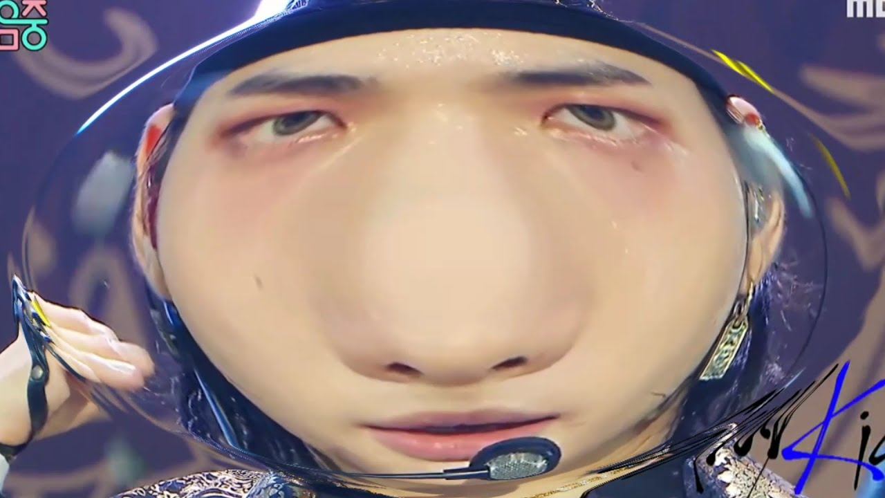 sTRaY KidS - ThUNderOUS (crack) смотреть онлайн