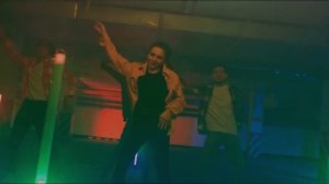 Bunyod Sodiqov - O'ynisan (Official Music Video)