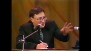 Максим Аксенов. "Преподаватель философии"