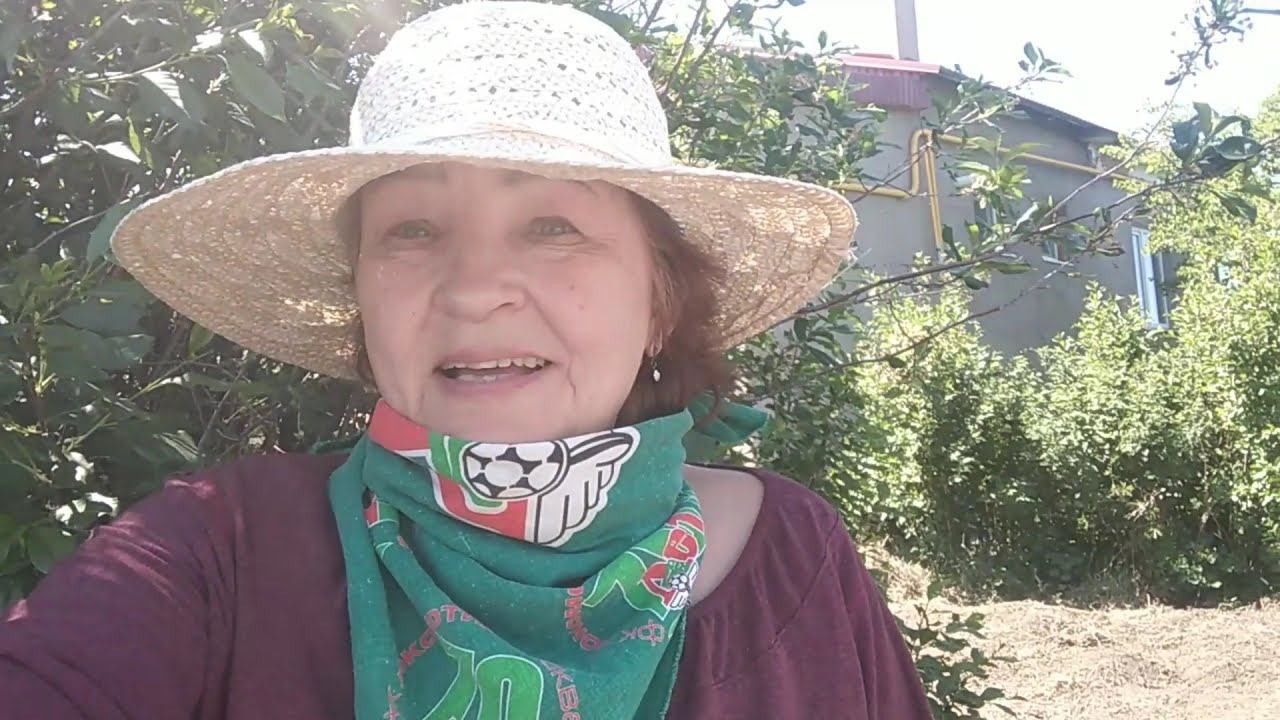 На солнце 50 плюс.🙄🙄🙄.Жесть! Да градусник  не врёт!  Дела весенние огородные.