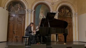 Rejsi Prosi playing "Allegro Barbaro" by Bela Bartok