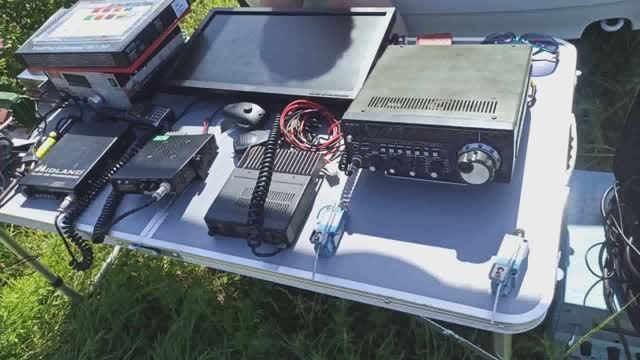 Чего только нет! Радиорынок в Терновской, Что продавали летом на радиобарахолке? Радиорынок смотреть онлайн