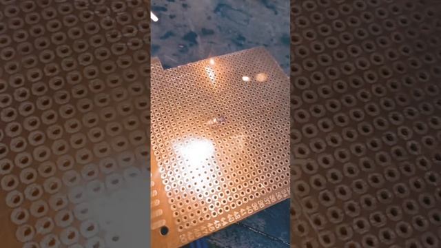 SMD Ceramic capacitor blast #электронныйпригласительный #ремонт #electronic #satisfying #awesome