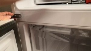 Холодильник Hotpoint Ariston RFI 20 M перевешивание дверей