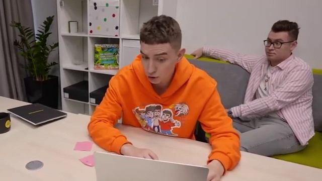 клоун а4 сошол с ума