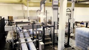 Автоматическая агрегация до паллета ПЭТ линии KHS