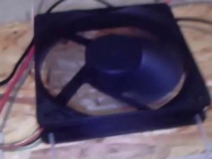 Краткое наблюдение  работы генератор Бедини  из кулера