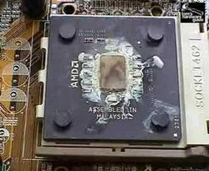 AMD VS. Pentium What Happens When The CPU Cooler Is Removed